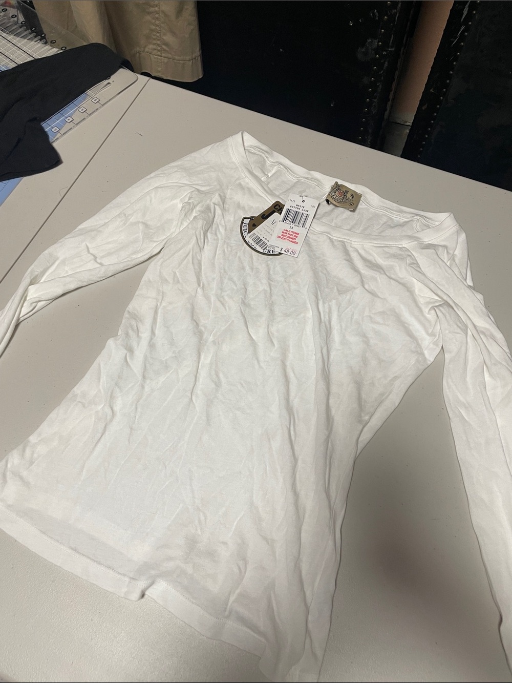Juicy Couture White Long Sleeve Crewneck Shirt sz M